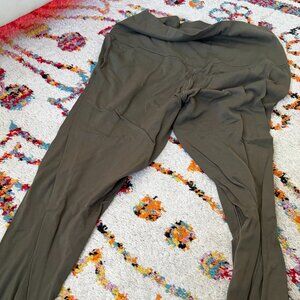 OFFLINE by Aerie Green Athletic Pants – Women’s Size L